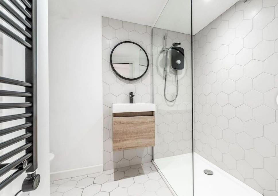 1 Bedroom Modern Duplex Southampton Zewnętrze zdjęcie